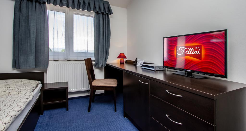 Garni Hotel Fellini Žiar nad Hronom Værelse billede